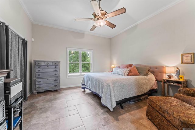 8733 Island Rd, St Francisville, LA 70775