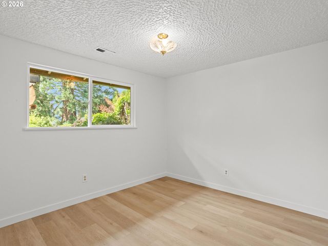 5203 Ne 109TH St, Vancouver, WA 98686