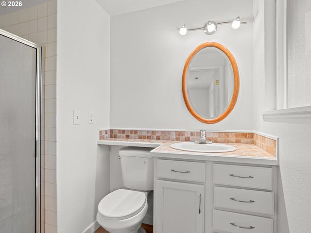 5203 Ne 109TH St, Vancouver, WA 98686