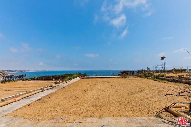 18354 Wakecrest Drive, Malibu, CA 90265