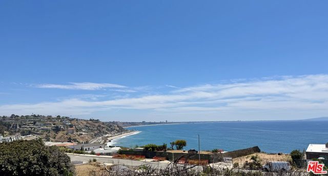 18354 Wakecrest Drive, Malibu, CA 90265