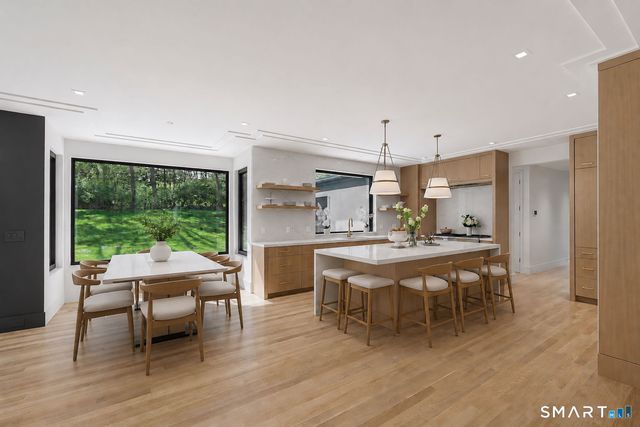 1 Twin Oaks Lane, Westport, CT 06880