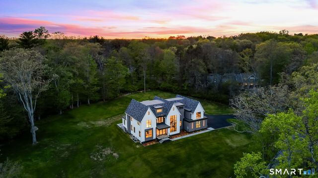 1 Twin Oaks Lane, Westport, CT 06880