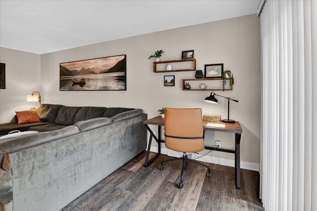 308 Castle Oaks Crossing, Waunakee, WI 53597