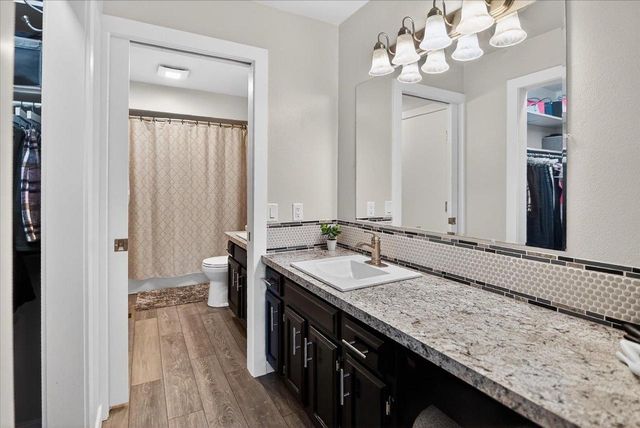 308 Castle Oaks Crossing, Waunakee, WI 53597