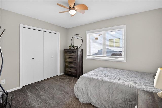 308 Castle Oaks Crossing, Waunakee, WI 53597