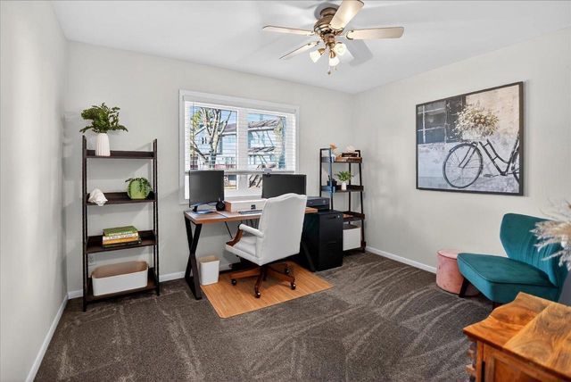 308 Castle Oaks Crossing, Waunakee, WI 53597