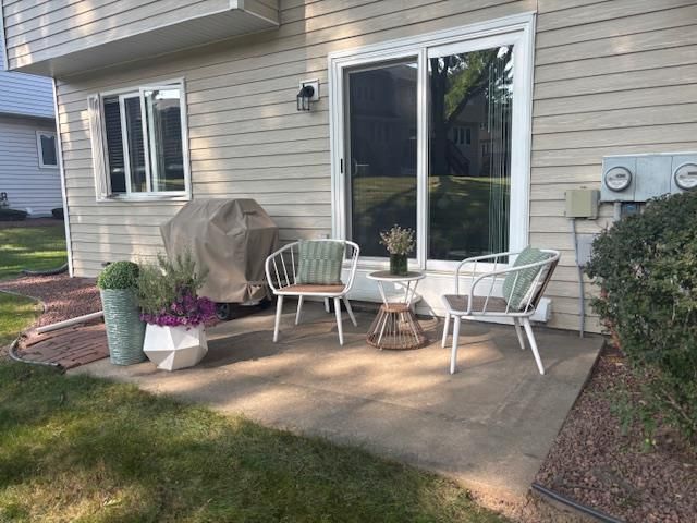 308 Castle Oaks Crossing, Waunakee, WI 53597