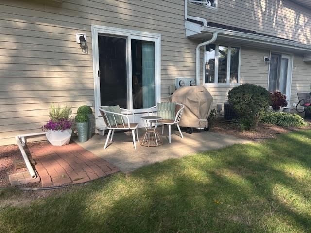 308 Castle Oaks Crossing, Waunakee, WI 53597