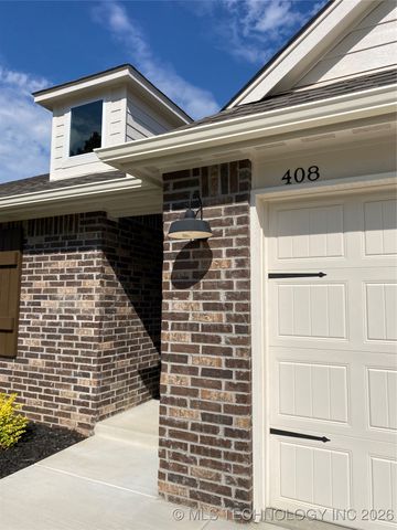 408 NW 7th Street, Wagoner, OK 74467