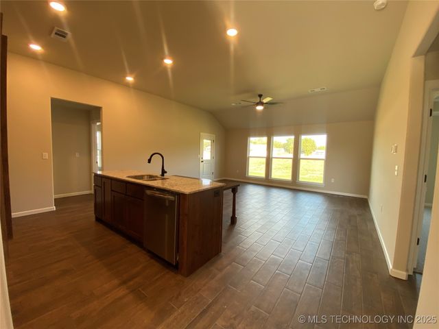 408 NW 7th Street, Wagoner, OK 74467