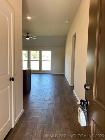 408 NW 7th Street, Wagoner, OK 74467