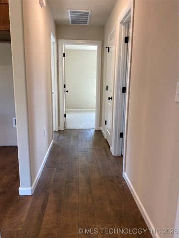 408 NW 7th Street, Wagoner, OK 74467