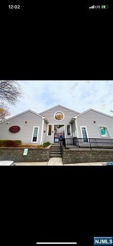 44 Fox Run Drive, Englewood, NJ 07631