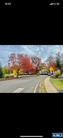 44 Fox Run Drive, Englewood, NJ 07631