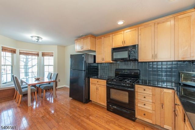 209 Cerrutti Ct, West Orange Twp., NJ 07052