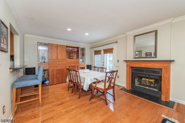 209 Cerrutti Ct, West Orange Twp., NJ 07052