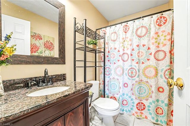 103 Wynbrook Court, Winston-salem, NC 27103