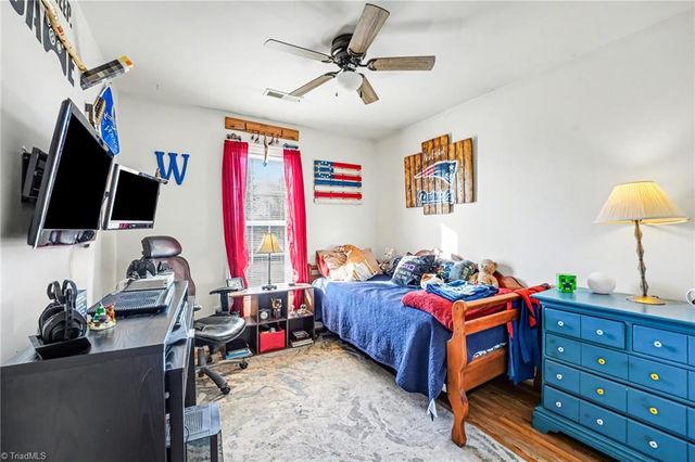 103 Wynbrook Court, Winston-salem, NC 27103