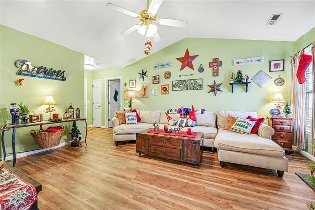 103 Wynbrook Court, Winston-salem, NC 27103