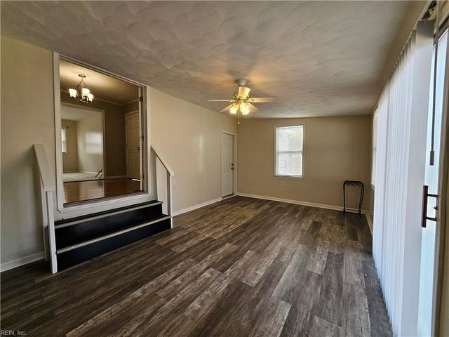 806 Burton ST, Hampton, VA 23666