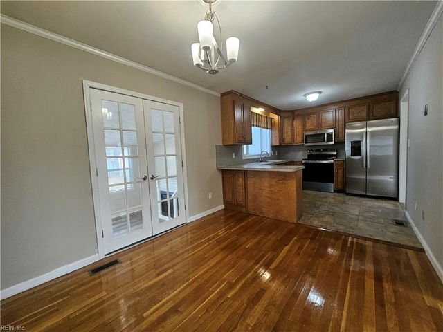 806 Burton ST, Hampton, VA 23666