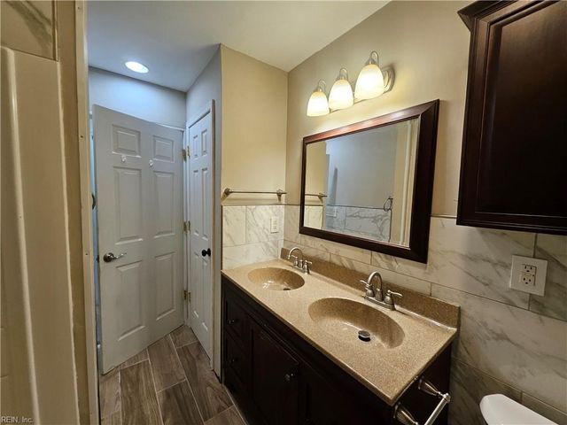 806 Burton ST, Hampton, VA 23666