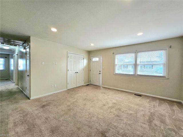 806 Burton ST, Hampton, VA 23666