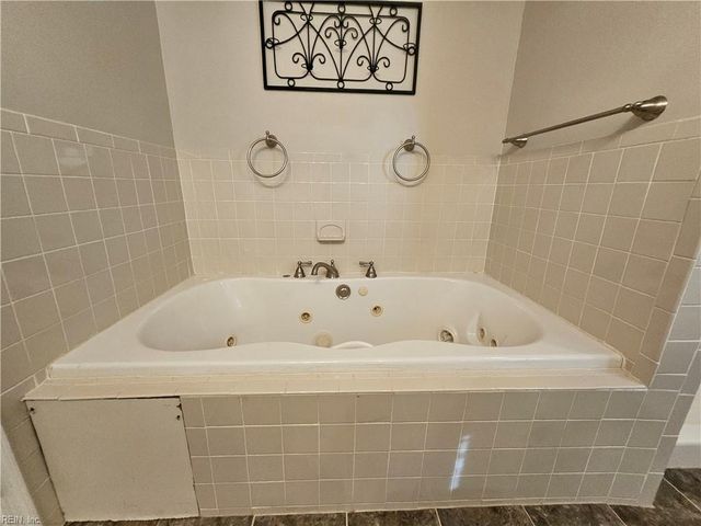 806 Burton ST, Hampton, VA 23666