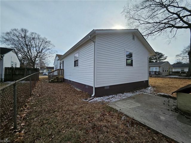 806 Burton ST, Hampton, VA 23666