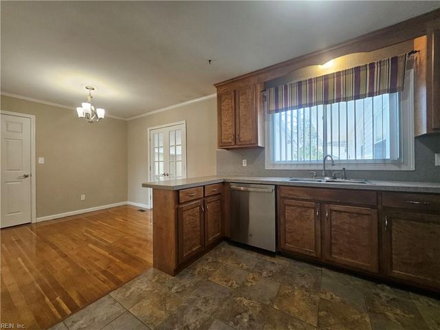 806 Burton ST, Hampton, VA 23666