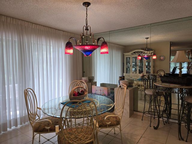 304 Knob Hill Boulevard, Boca Raton, FL 33431