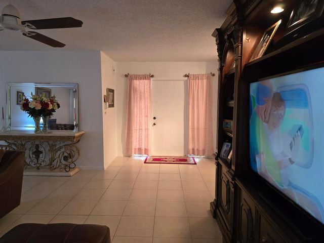304 Knob Hill Boulevard, Boca Raton, FL 33431