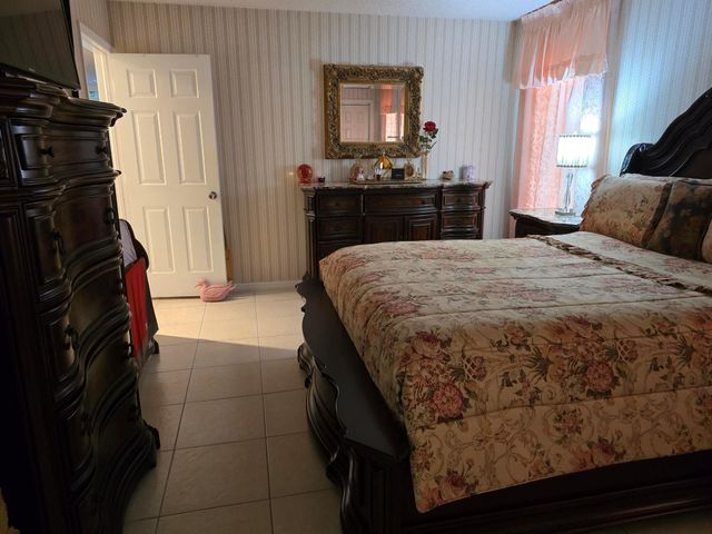 304 Knob Hill Boulevard, Boca Raton, FL 33431
