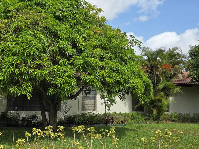 304 Knob Hill Boulevard, Boca Raton, FL 33431