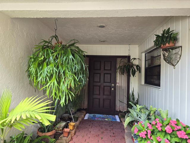 304 Knob Hill Boulevard, Boca Raton, FL 33431
