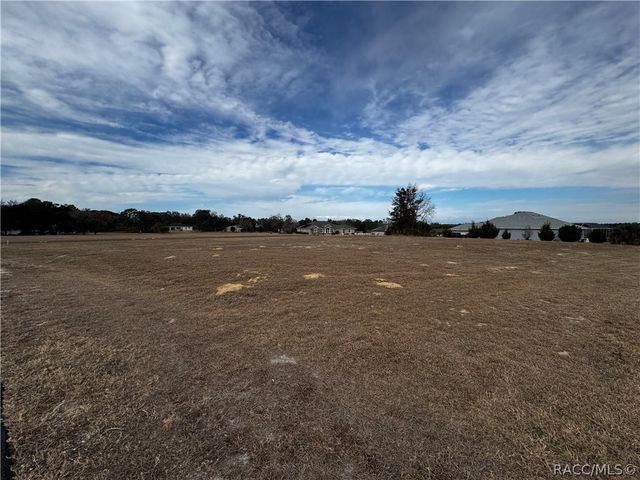 100 N Hambletonian Drive, Inverness, FL 34453