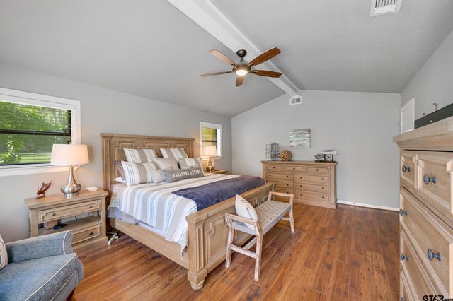 536 Wildewood Dr, Chandler, TX 75758