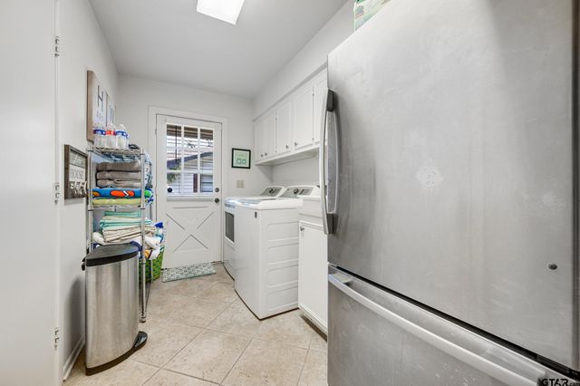 536 Wildewood Dr, Chandler, TX 75758