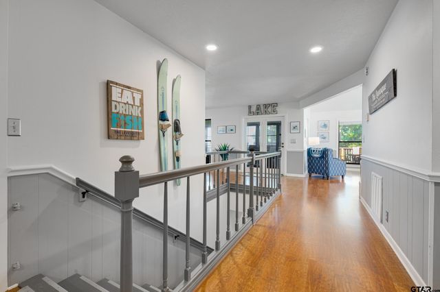 536 Wildewood Dr, Chandler, TX 75758