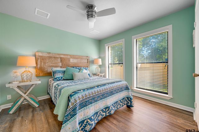 536 Wildewood Dr, Chandler, TX 75758