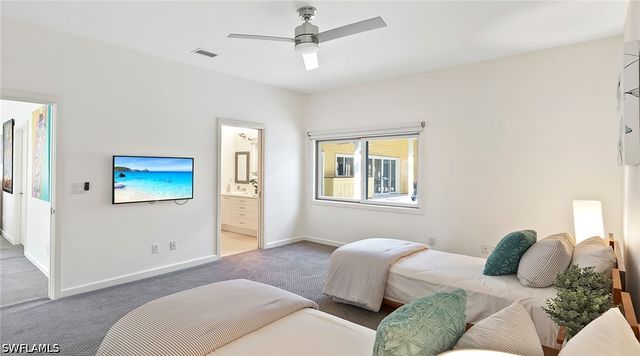 586 Yucca RD, Naples, FL 34102