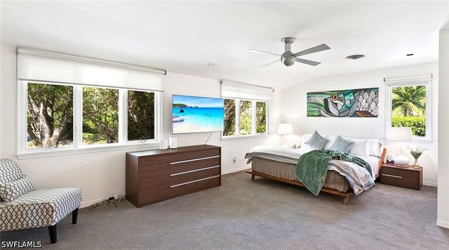 586 Yucca RD, Naples, FL 34102