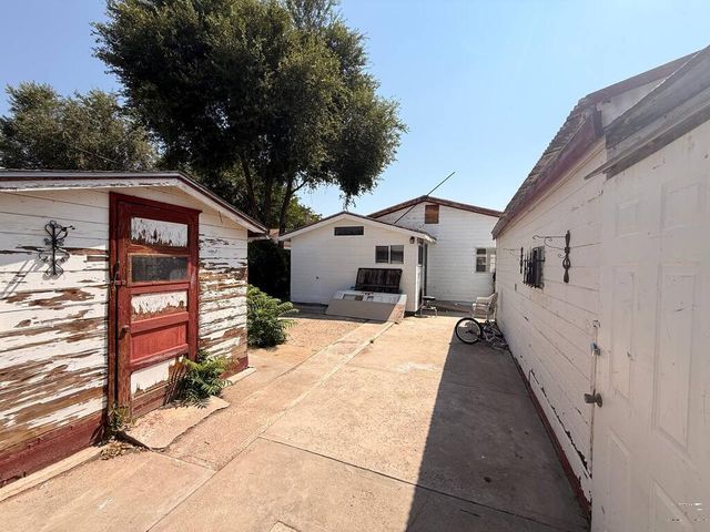 1713 Brimmer Ave, Pueblo, CO 81005