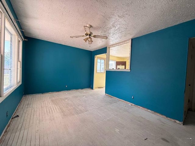 1713 Brimmer Ave, Pueblo, CO 81005