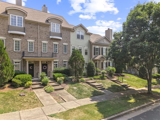 1438 Burnside Dr, Franklin, TN 37067