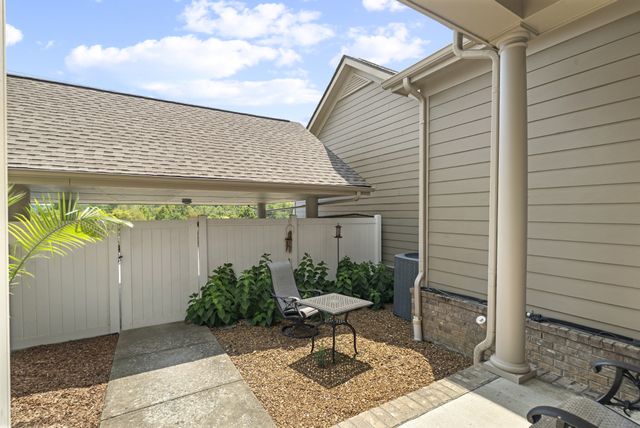 1438 Burnside Dr, Franklin, TN 37067