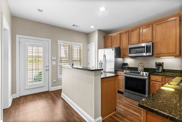 1438 Burnside Dr, Franklin, TN 37067