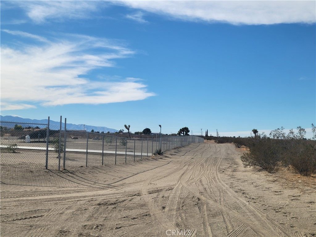 Image 2 of property listing at 0 South Street, Phelan, CA 92371