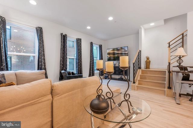 317 RIGGS PARK PL NE, Washington, DC 20011